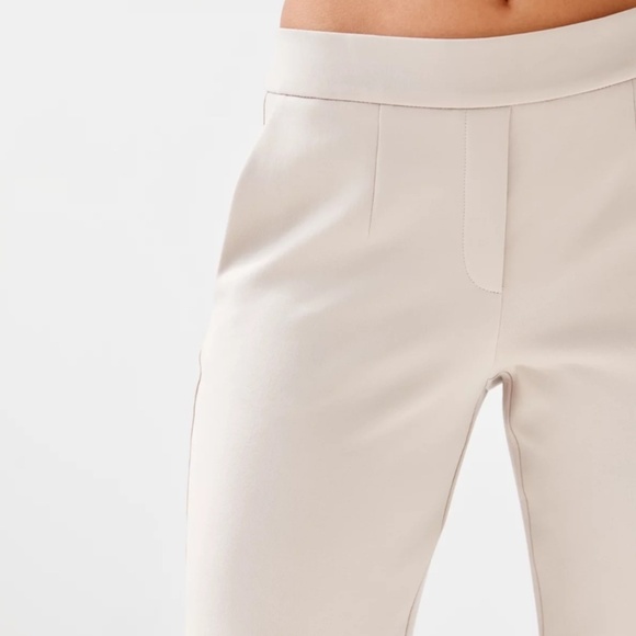 Aritzia Babaton Pants Full lenght Cream Minimalist Old Money Darted Pockets Sz 4 - Picture 3 of 14